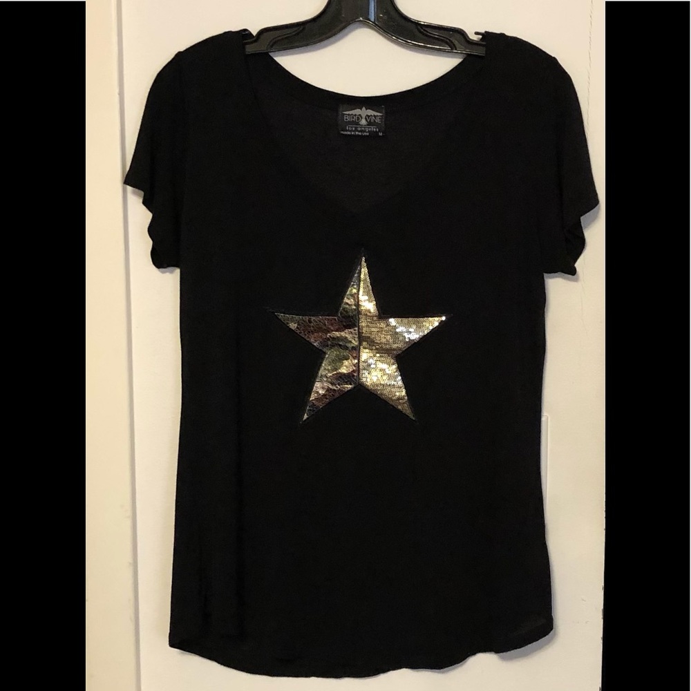 BIRD & VINE BLACK GRAPHIC TEE SHIRT EUC WORN ONCE